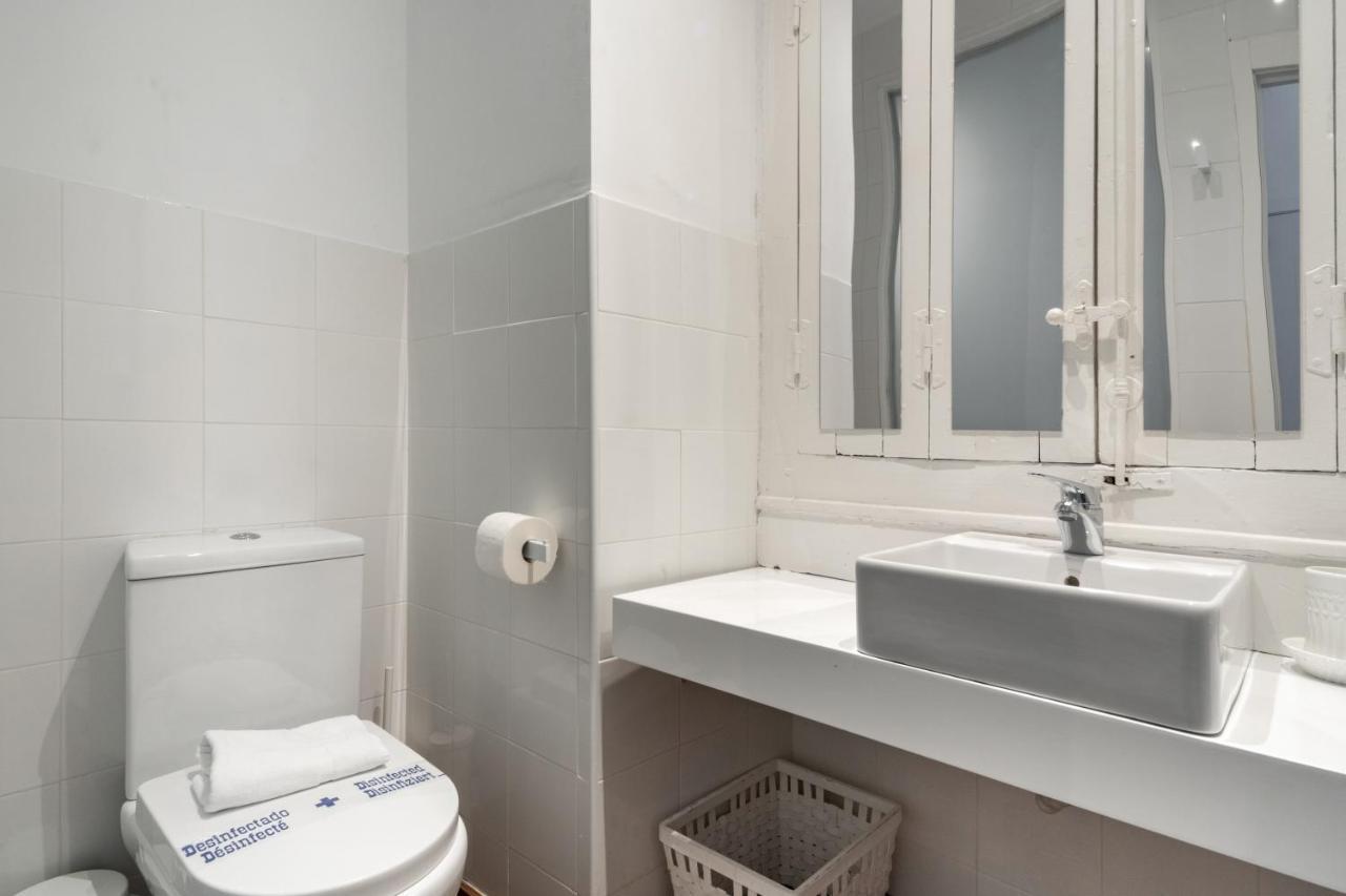 2 Bedrooms 2 Bathrooms Furnished - Malasana - Bright Stylish - Mintystay Madrid Exterior photo