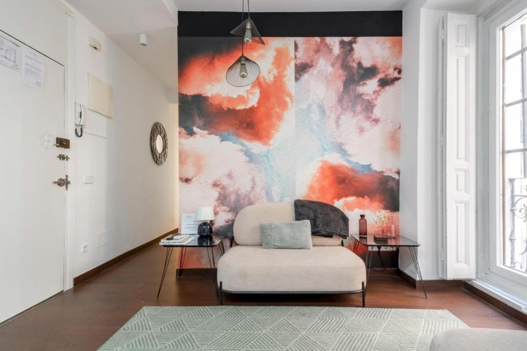 2 Bedrooms 2 Bathrooms Furnished - Malasana - Bright Stylish - Mintystay Madrid Exterior photo